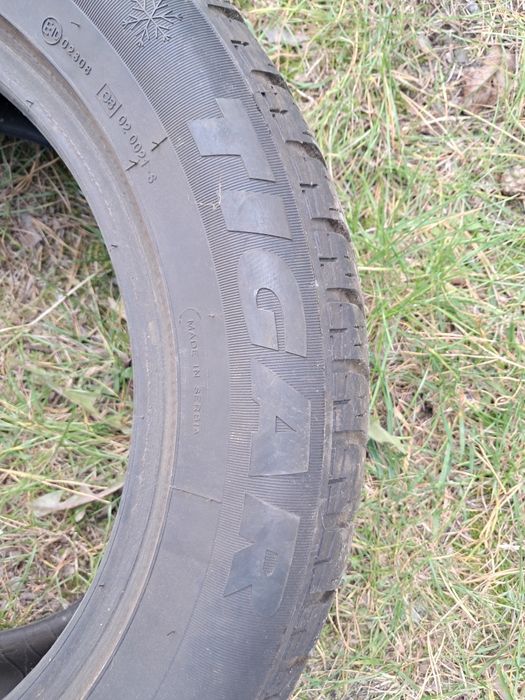 Зимня резина Tigar  225. 55. R16.  Одне колесо