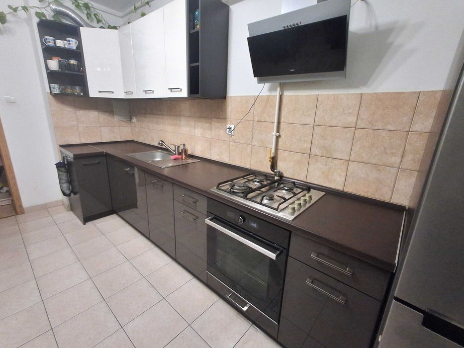 Zestaw mebli kuchennych