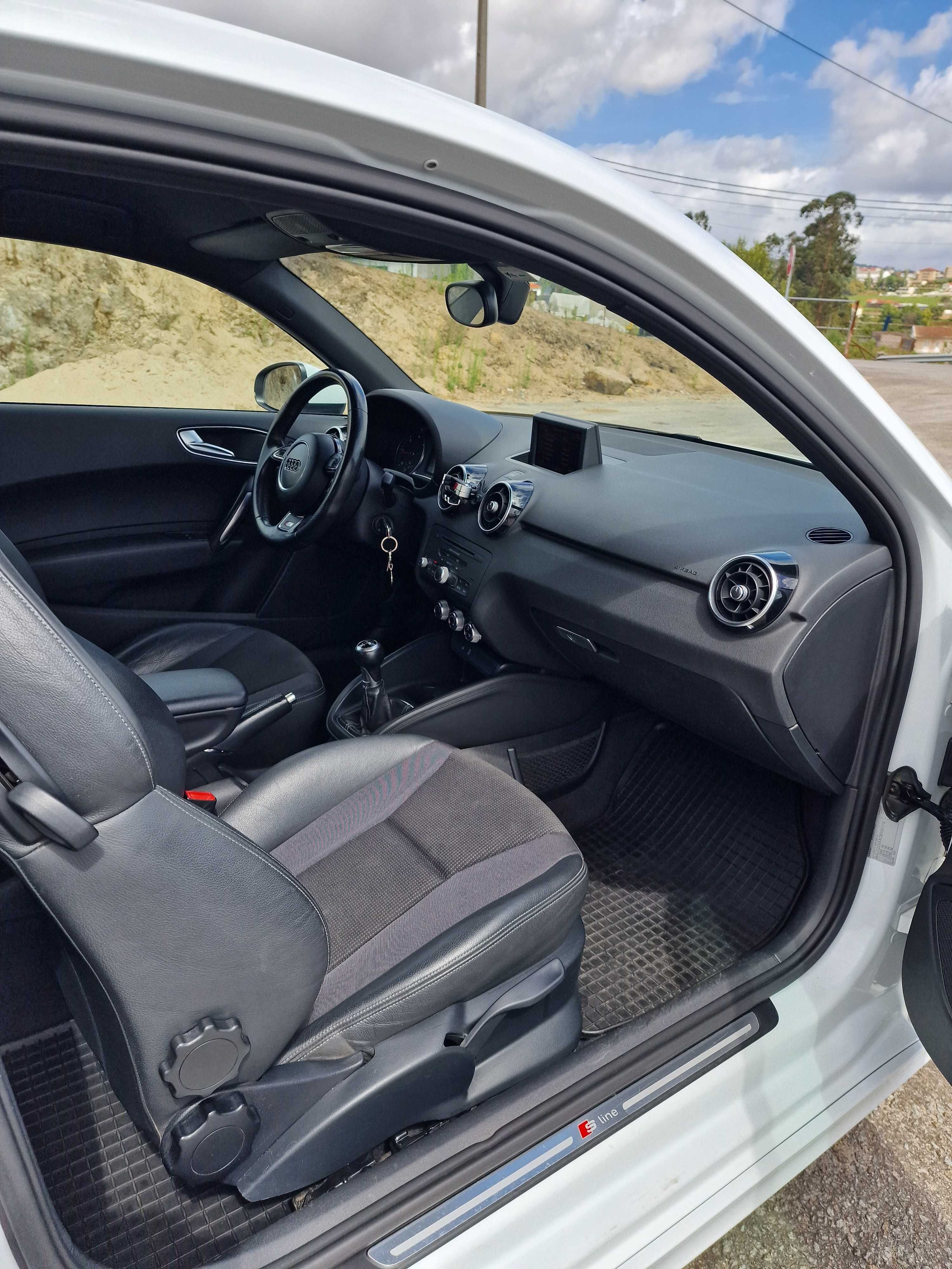 Audi A1 tdi S LINE