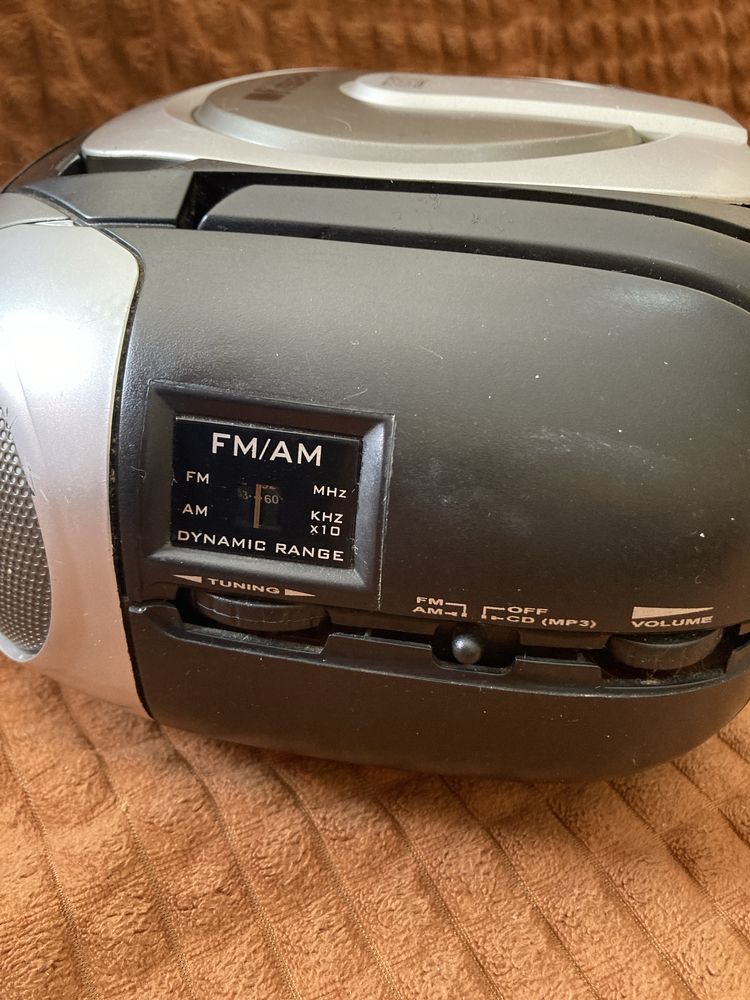 Radiomagnetofon CD Player