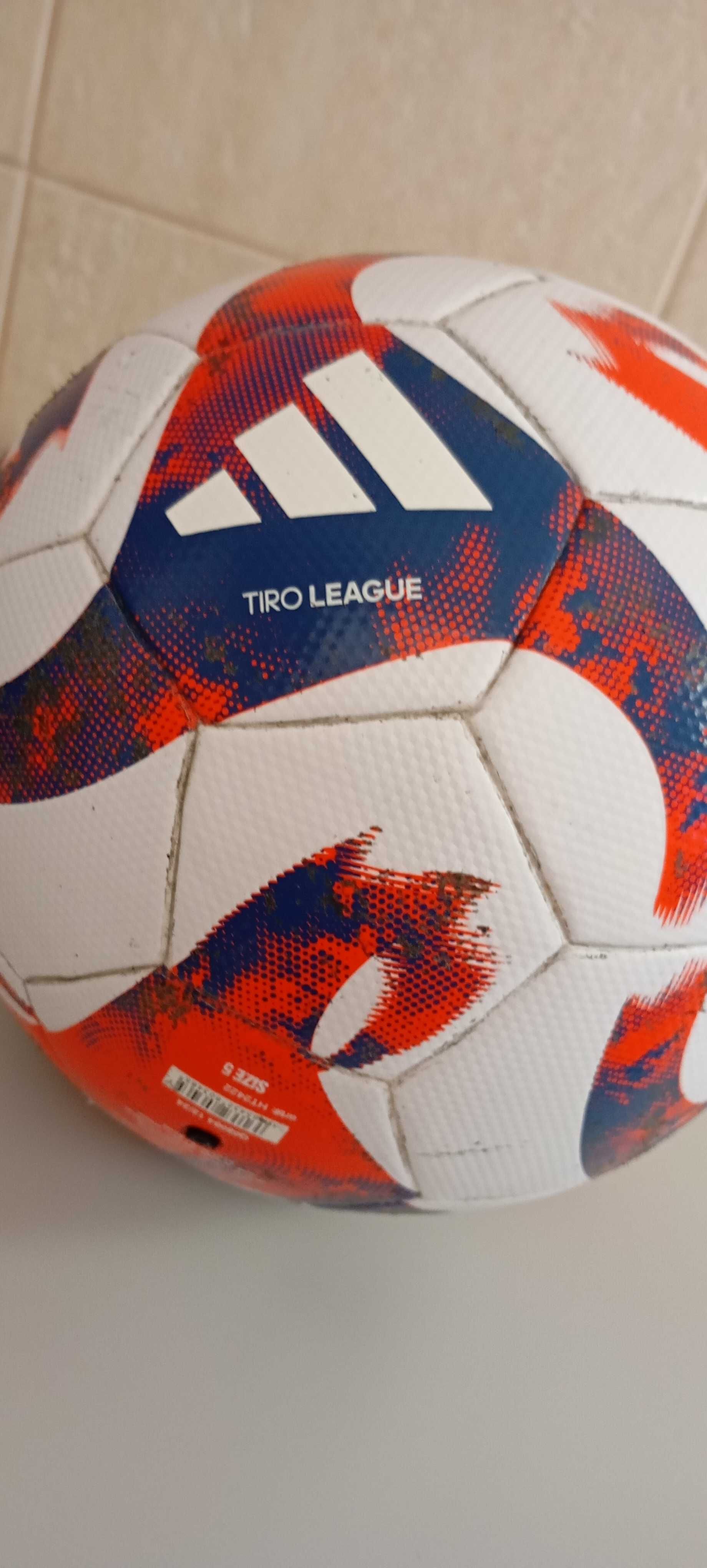 Bola adidas Tiro