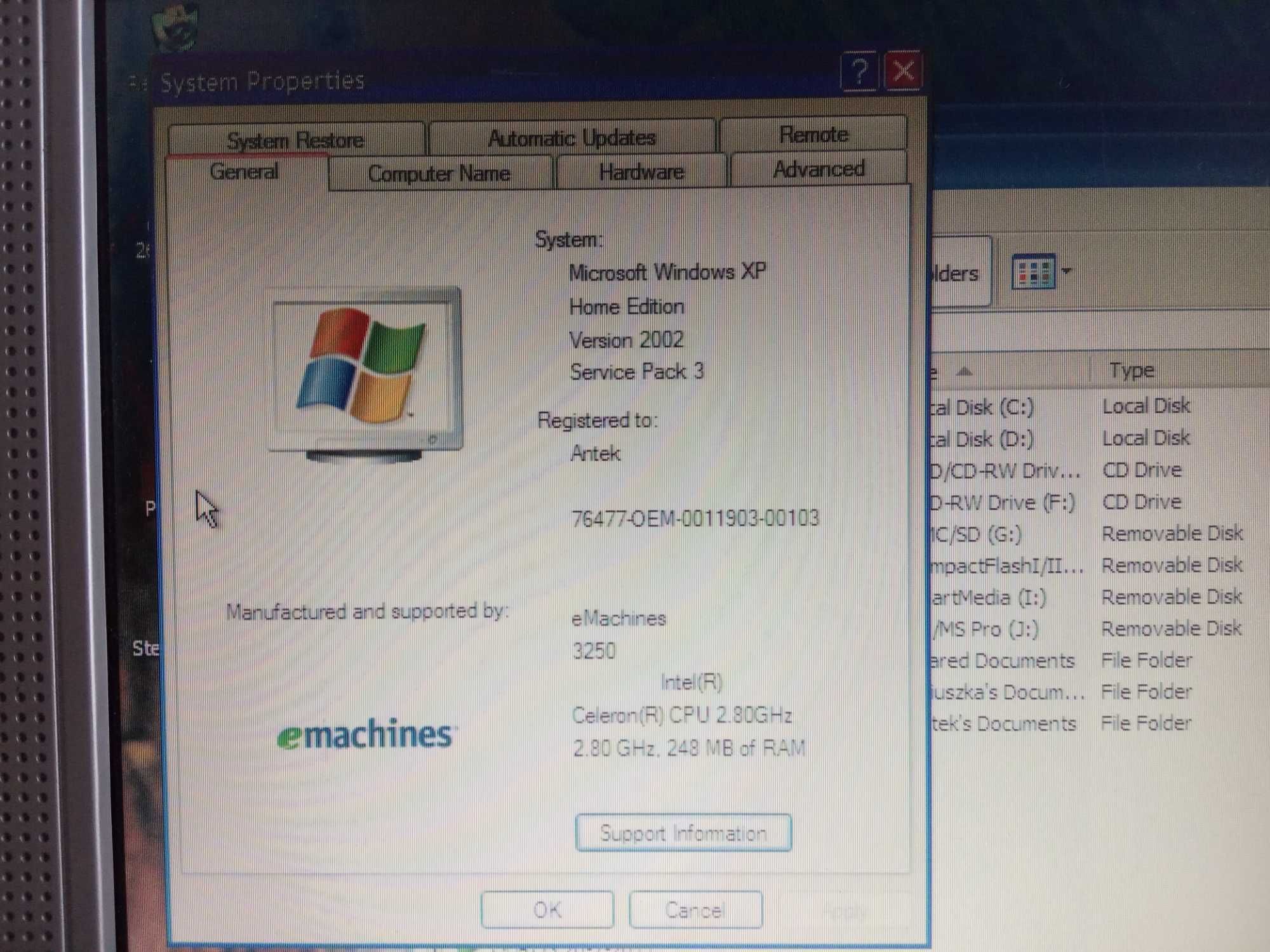 Komputer stacjonarny emachines 3250 (bez dysku twardego).