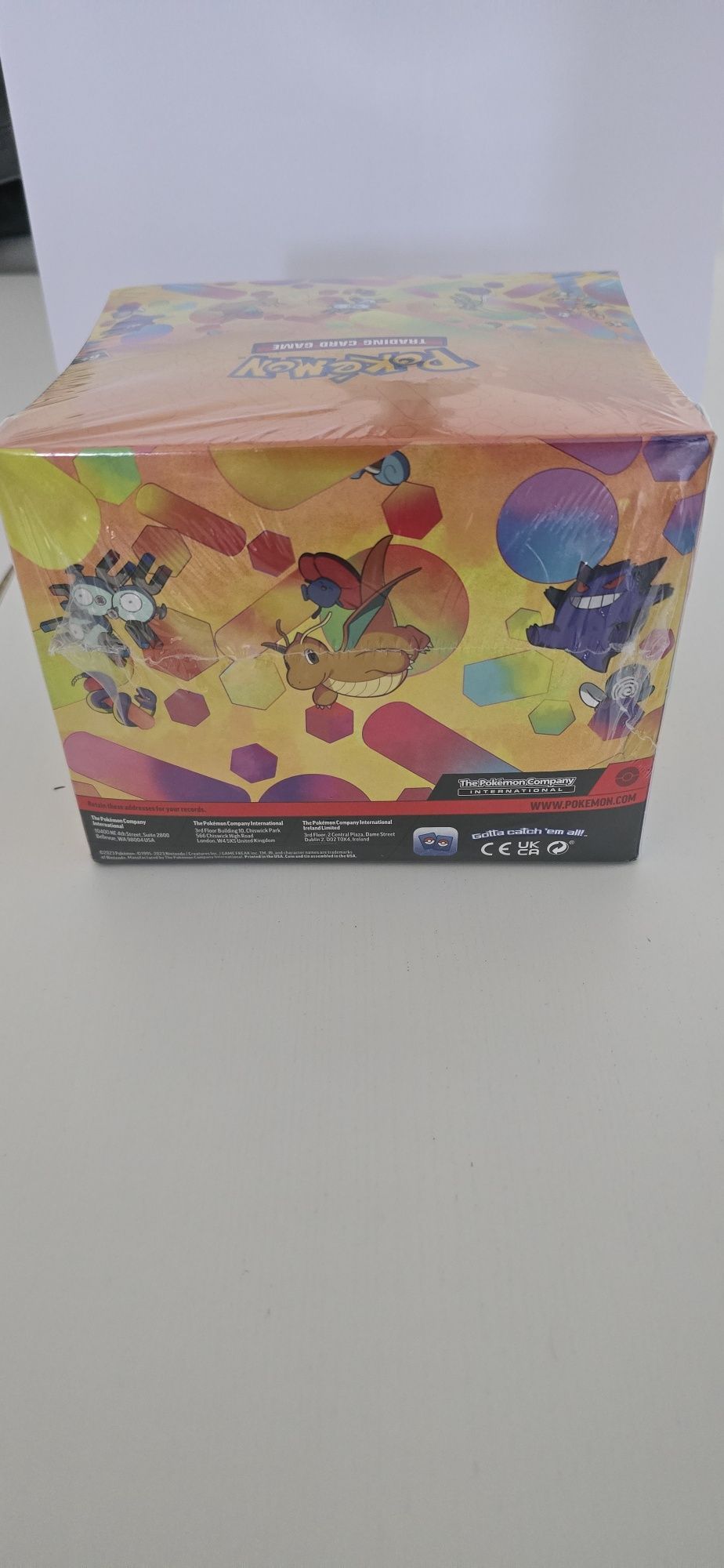 Pokemon 151 mini tin display