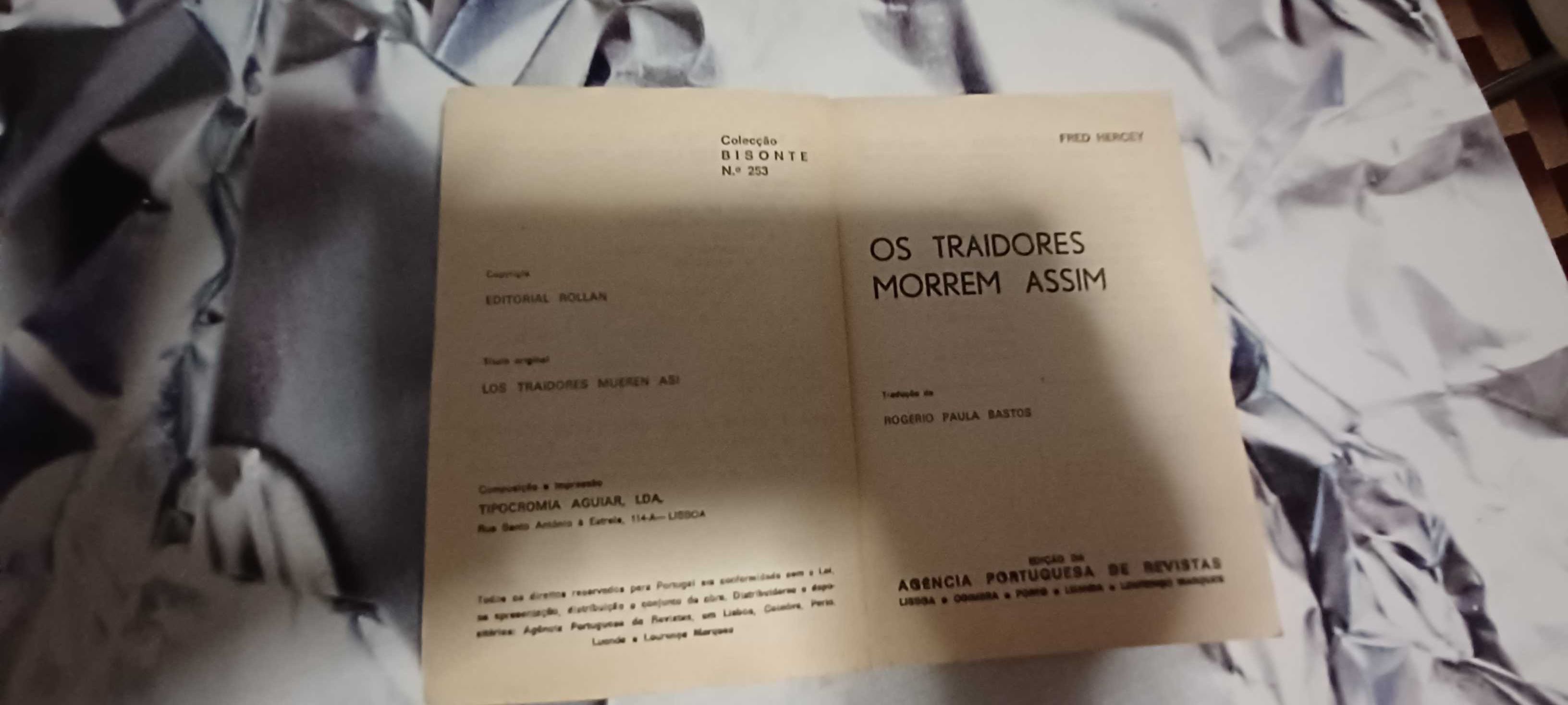 Livro _Os Traidores Morrem Assim_ de Fred Hercey