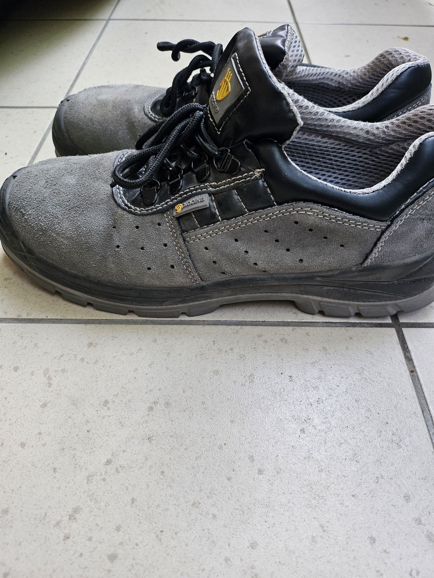 Buty robocze r.44