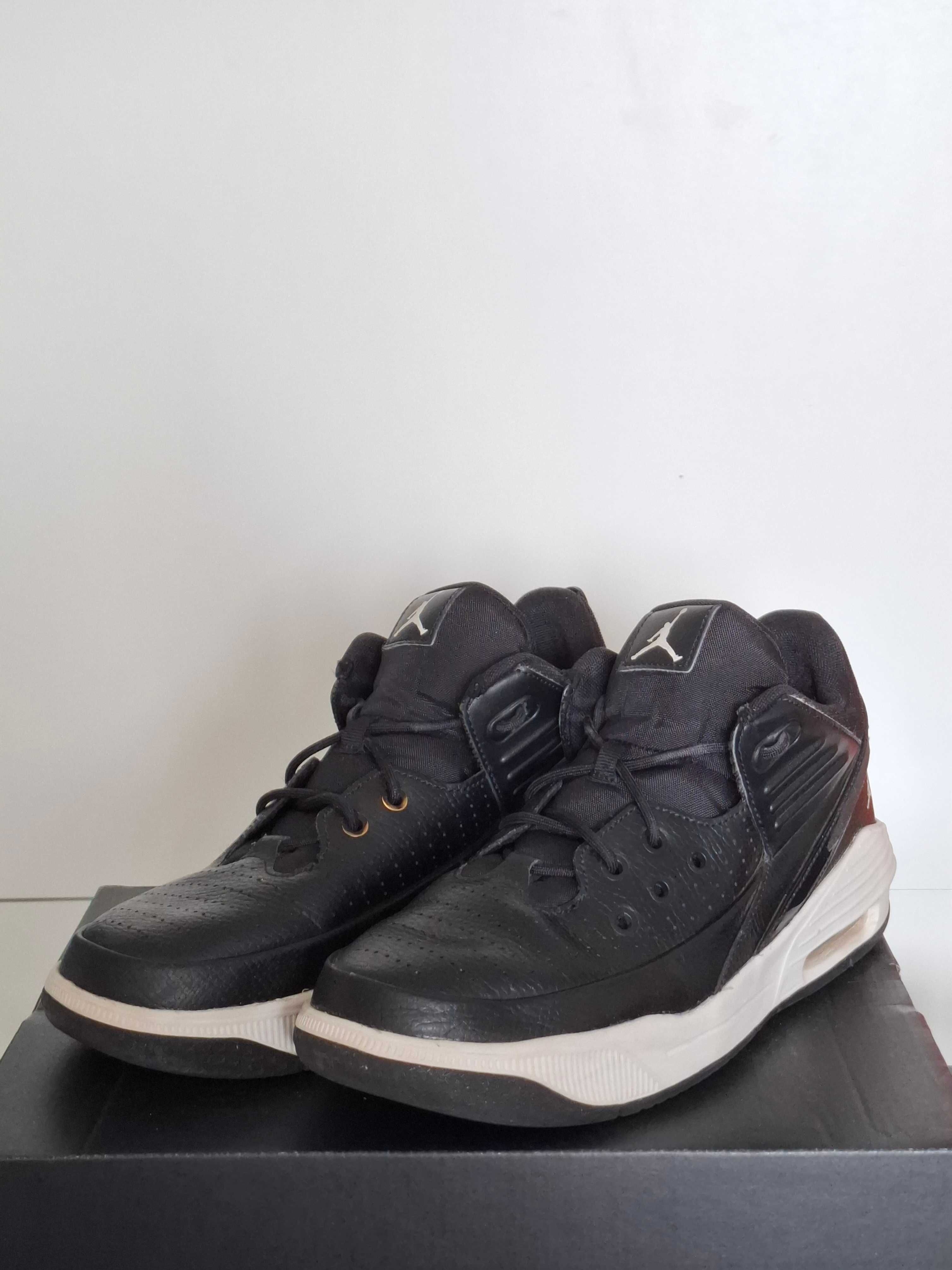 Buty dziecięce Nike Jordan Max Aura 5