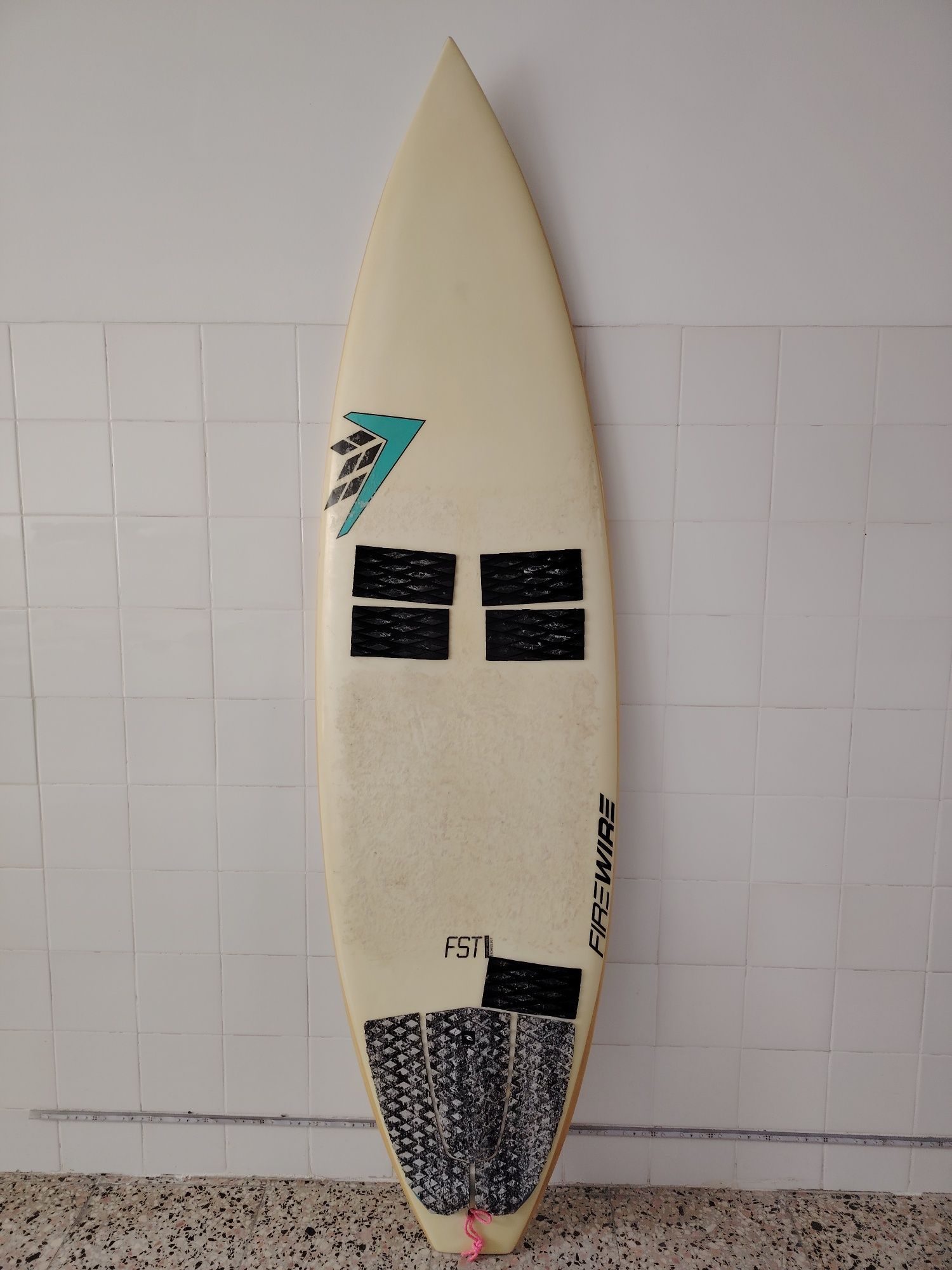 Surfboard 6'1 Firewire 29 litros