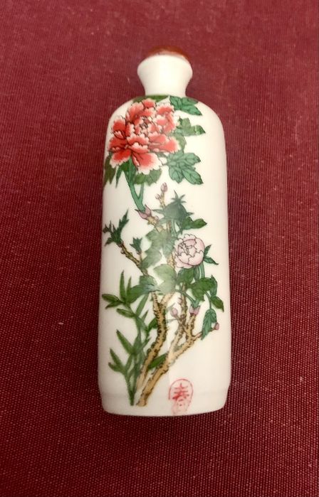 Snuff bottles/frascos de rape em porcelana