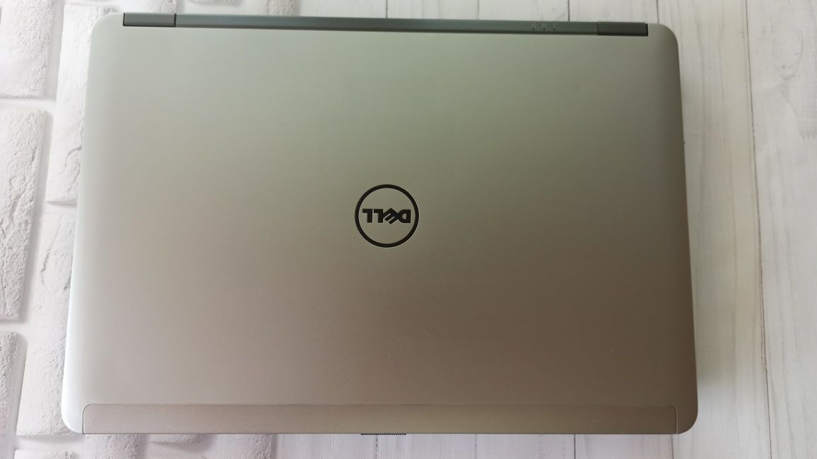 Ноутбук Dell  E6440 14"/i7/8gb E5440 14/i3/8gb N5040 17/M50/4gb