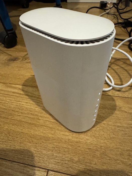 Router ZTE MC801A 5G biały