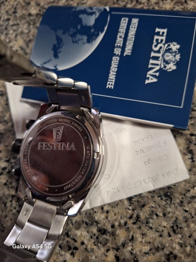 Relogio festina em metal