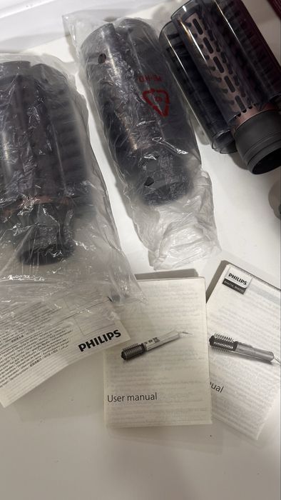Philips Air Styler 7000 — фен-щітка для укладки