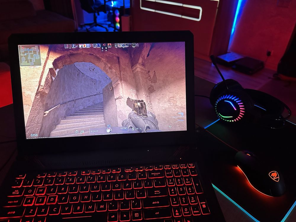 Игровой ноутбук Acer Nitro + игровые девайсы!