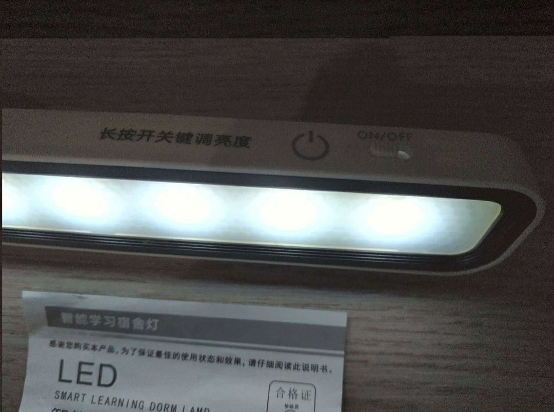 Аккумуляторная LED лампа