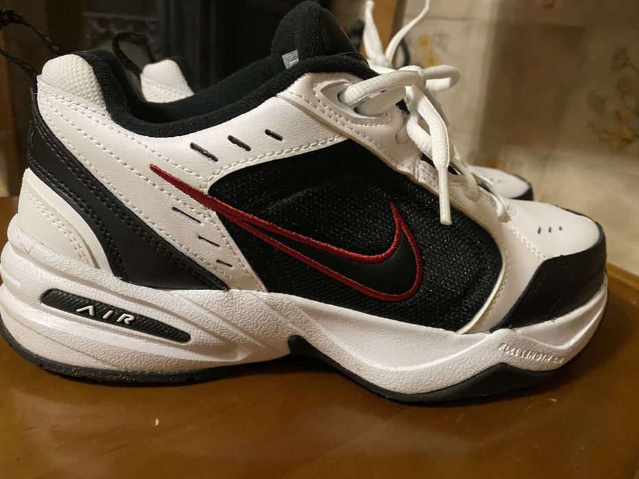 Ténis Nike monarch 40.5
