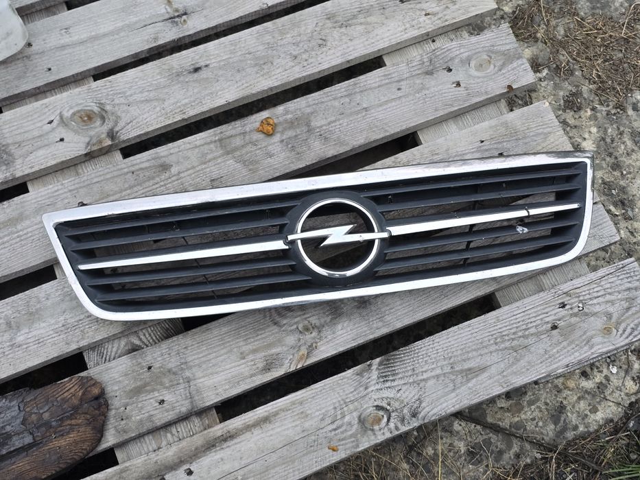 atrapa chłodnicy grill OPEL OMEGA C maskownica znaczek chrom