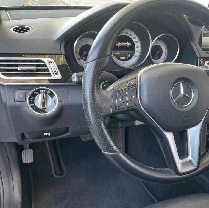 Mercedes-Benz E 300 Bluetec Hybrid Avantgarde