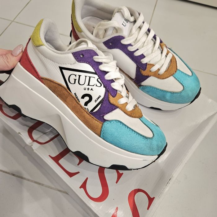 Кросівки Guess р.36