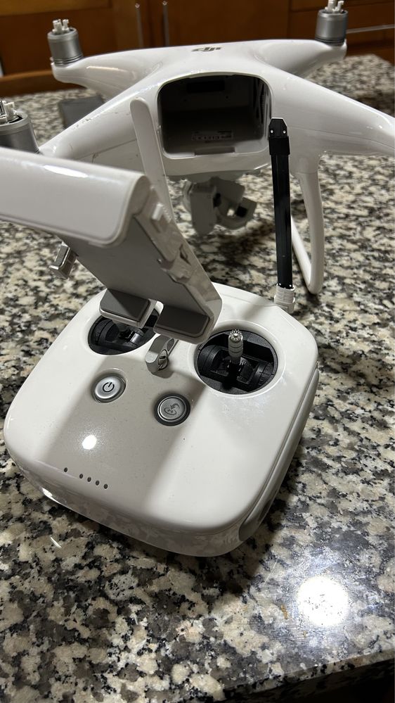 Vendo drone 4 usado pra peças