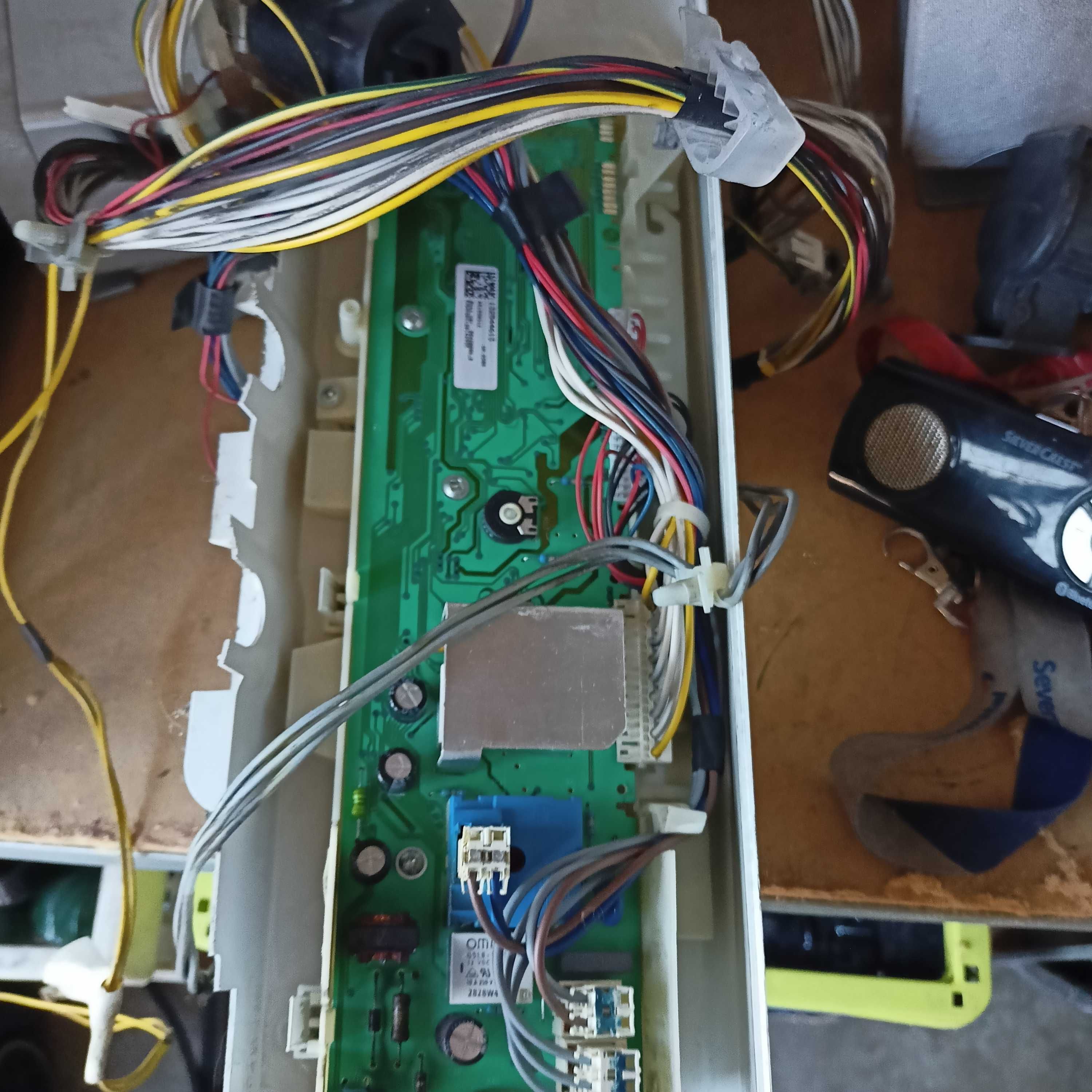 Pralka Elektrolux Intuition EWT10120W  uszkodzona na części
