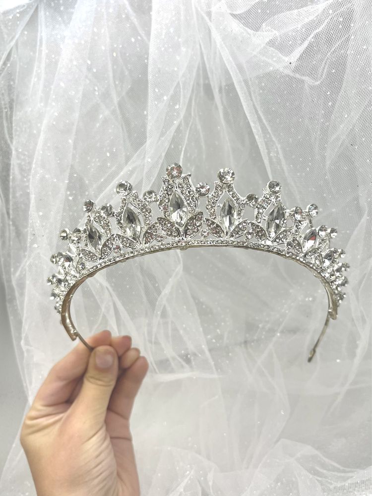 Весільна корона діадема
