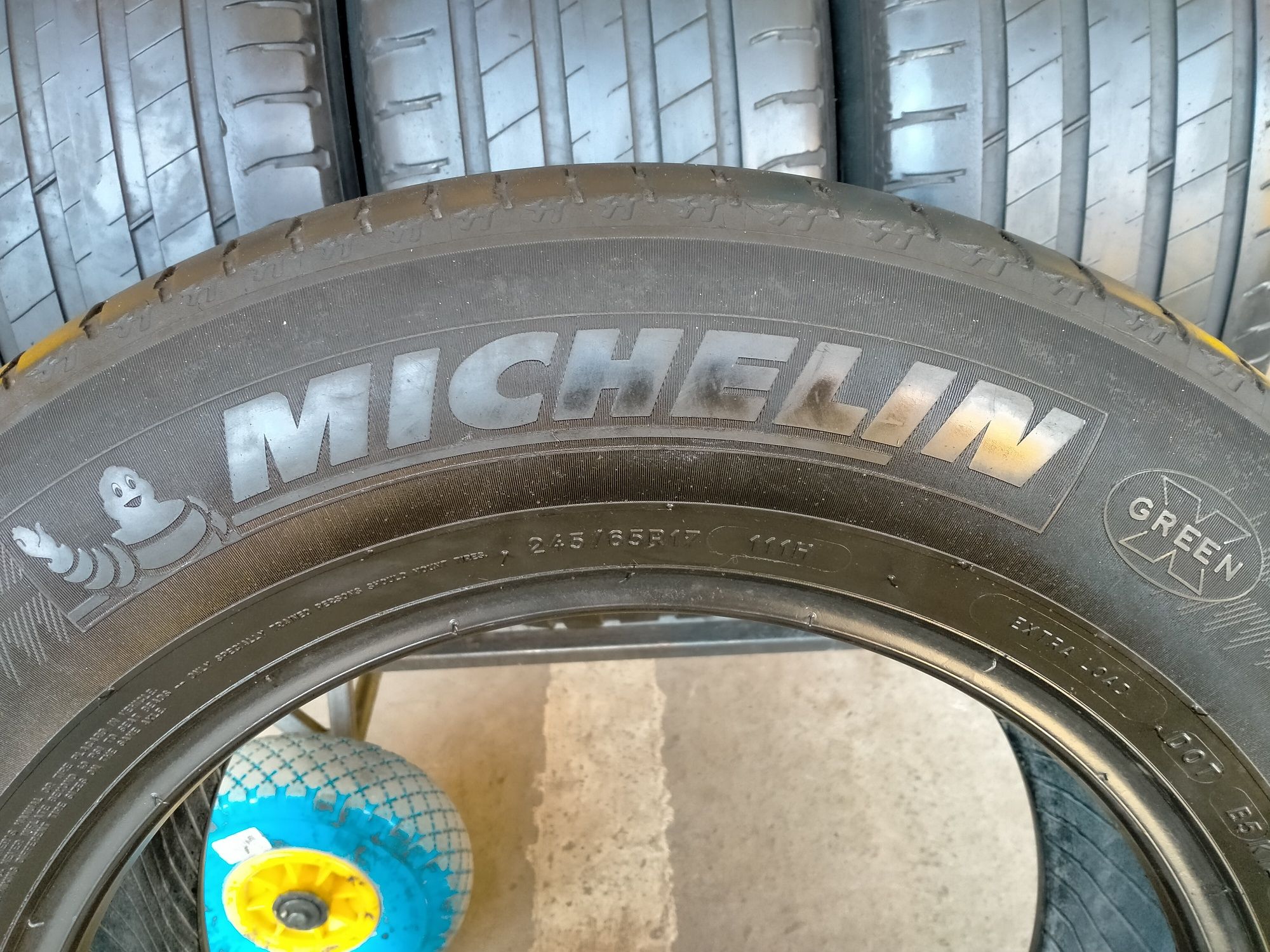 245/65 R17 MICHELIN 4шт.