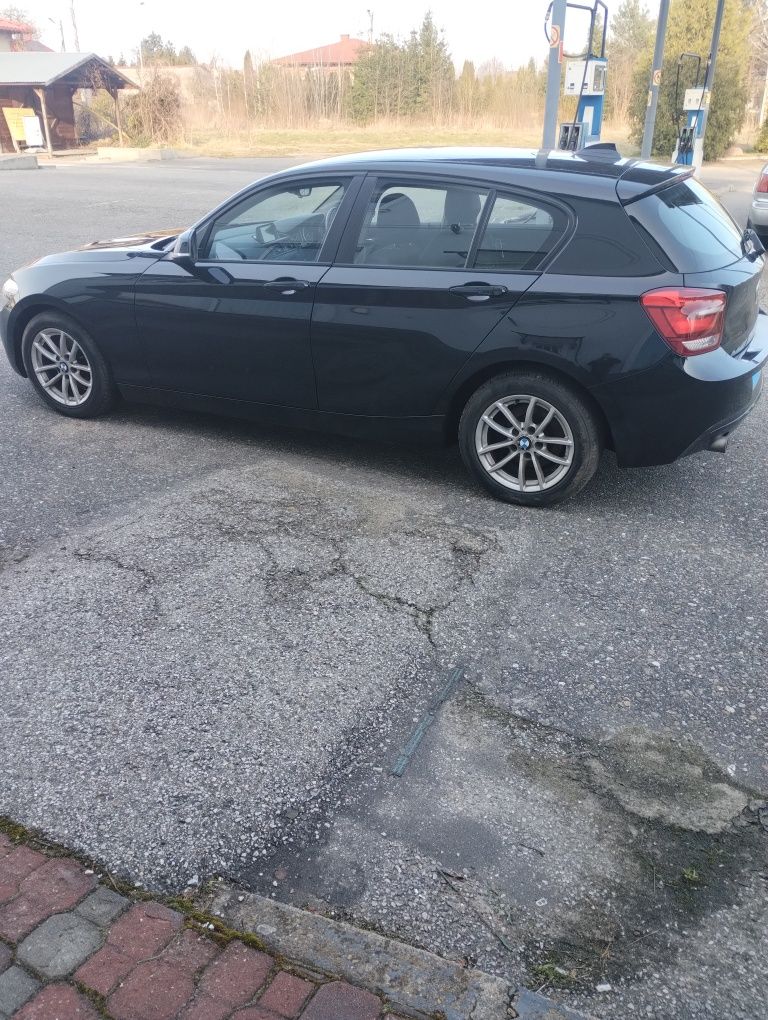 tylna klapa tylny zderzak bmw 116 F20 kod Lak 475 black metalic