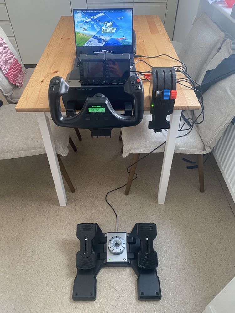 Zestaw Logitech G Flight Yoke System