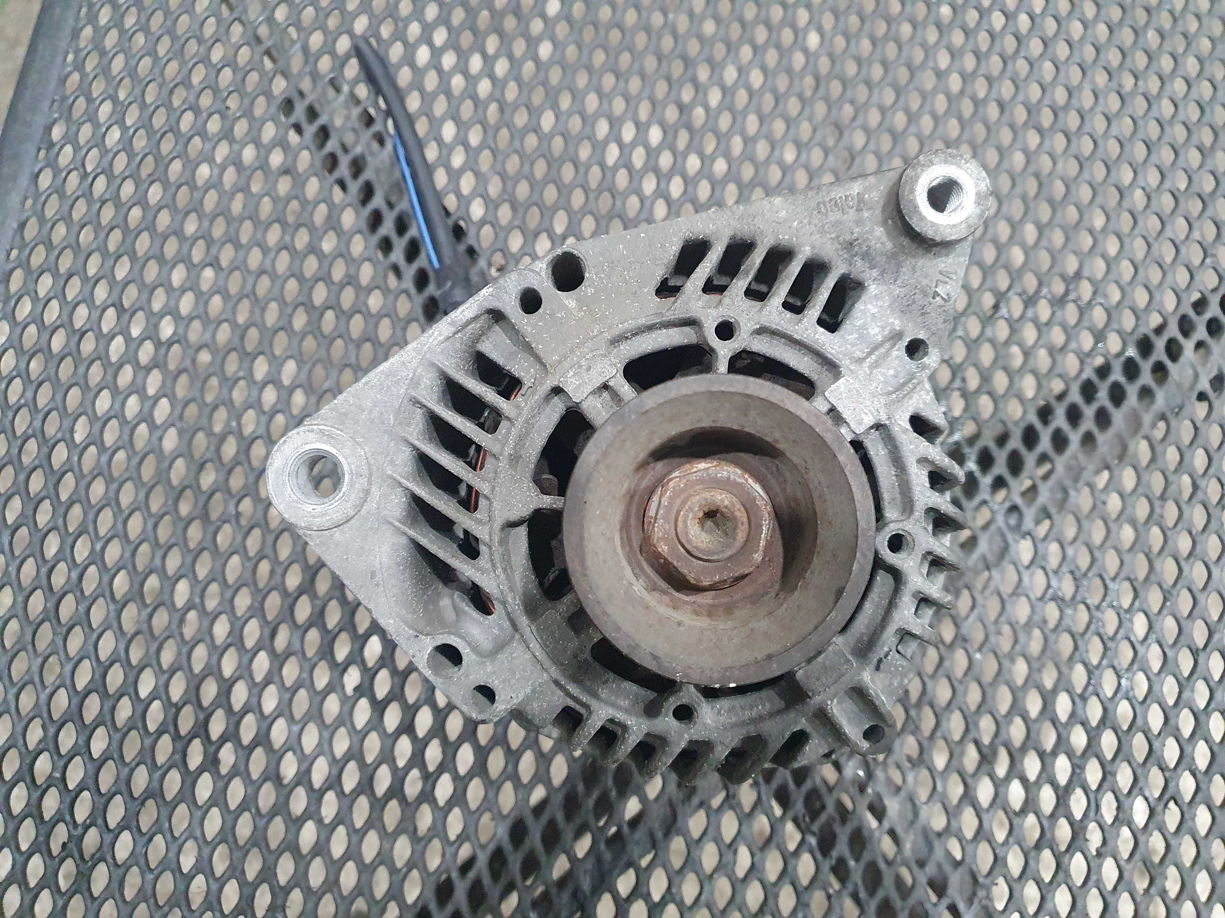 Alternator Vw Passat b5 1.6 benzyna AHL