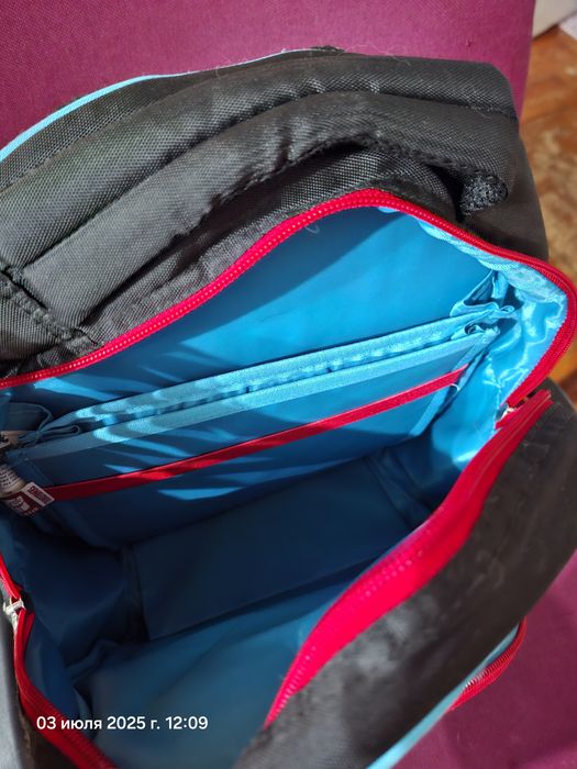 Портфель для школярів.