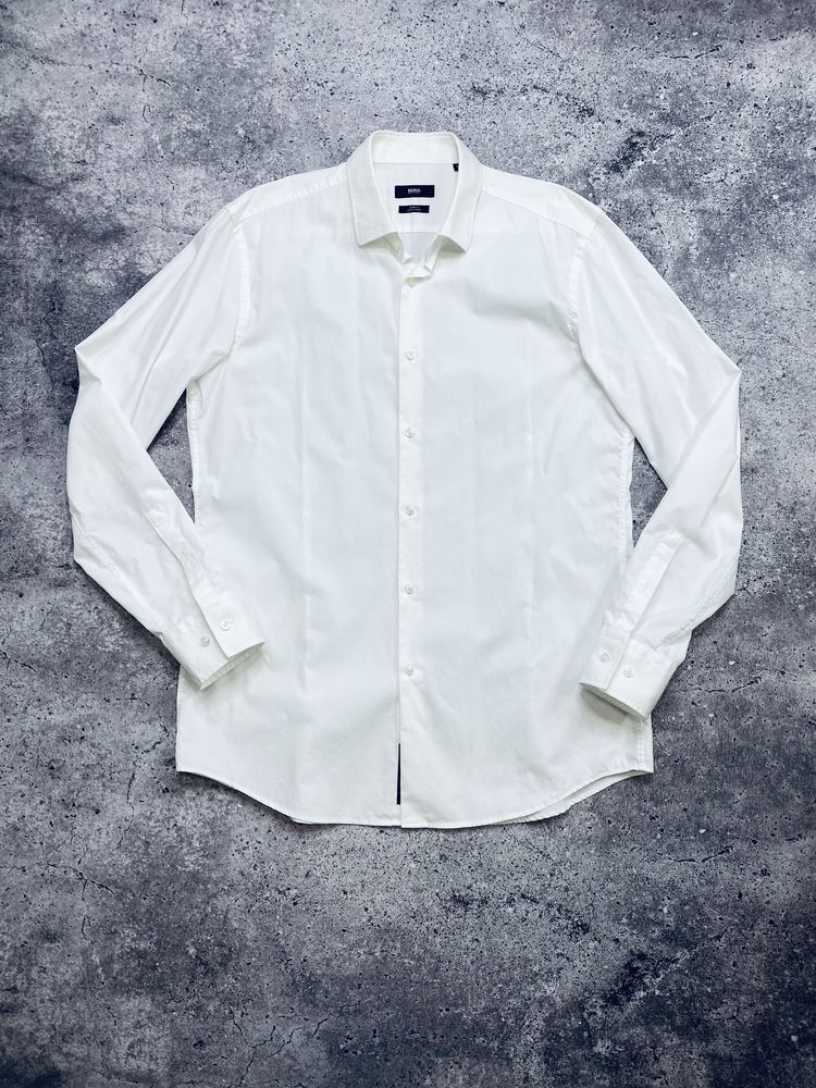 Мужская белая молочная рубашка Hugo Boss L slim fit