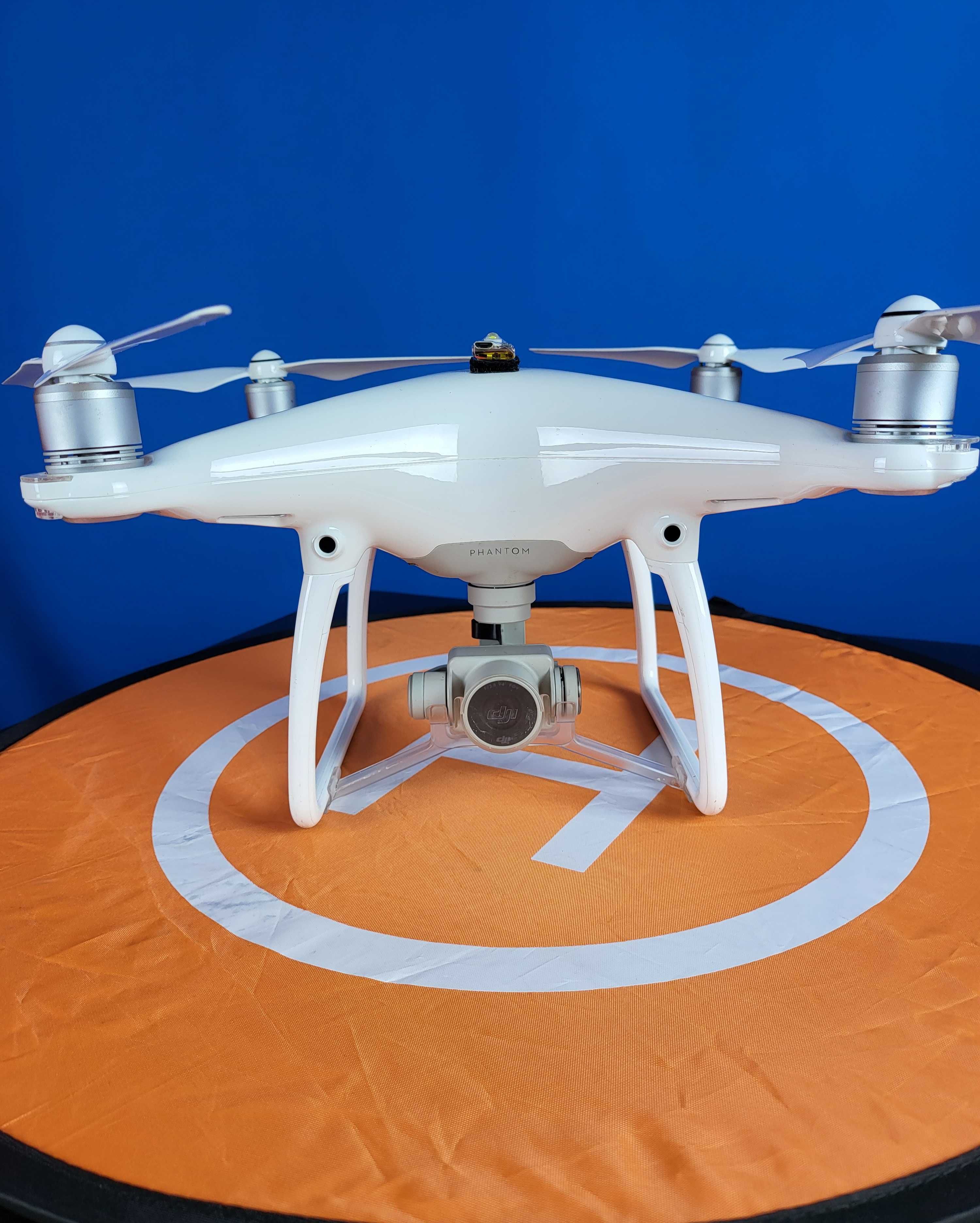 Dron DJI Phantom 4