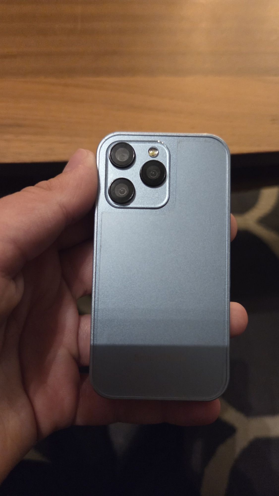 Mini smartfon soyes