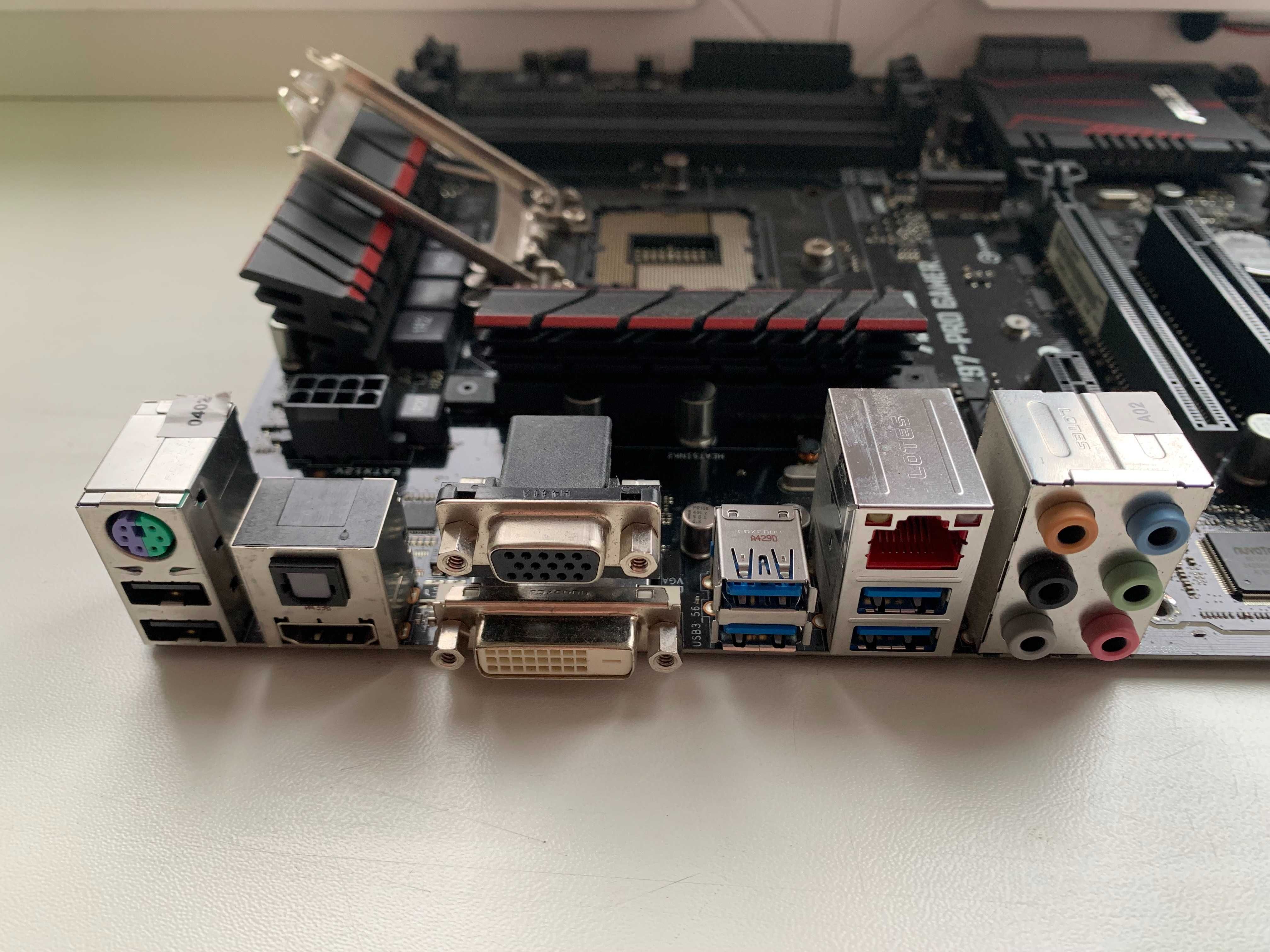 Материнська плата Asus Z97-Pro Gamer (s1150, Intel Z97, PCI-Ex16)