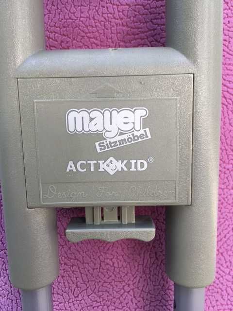 Mayer Ergonomiczne krzesło rosnące z dzieckiem Actikid A3 różowo/szare