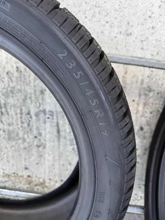 Резина зима НОВА Dunlop 235/45 R19 3D AO