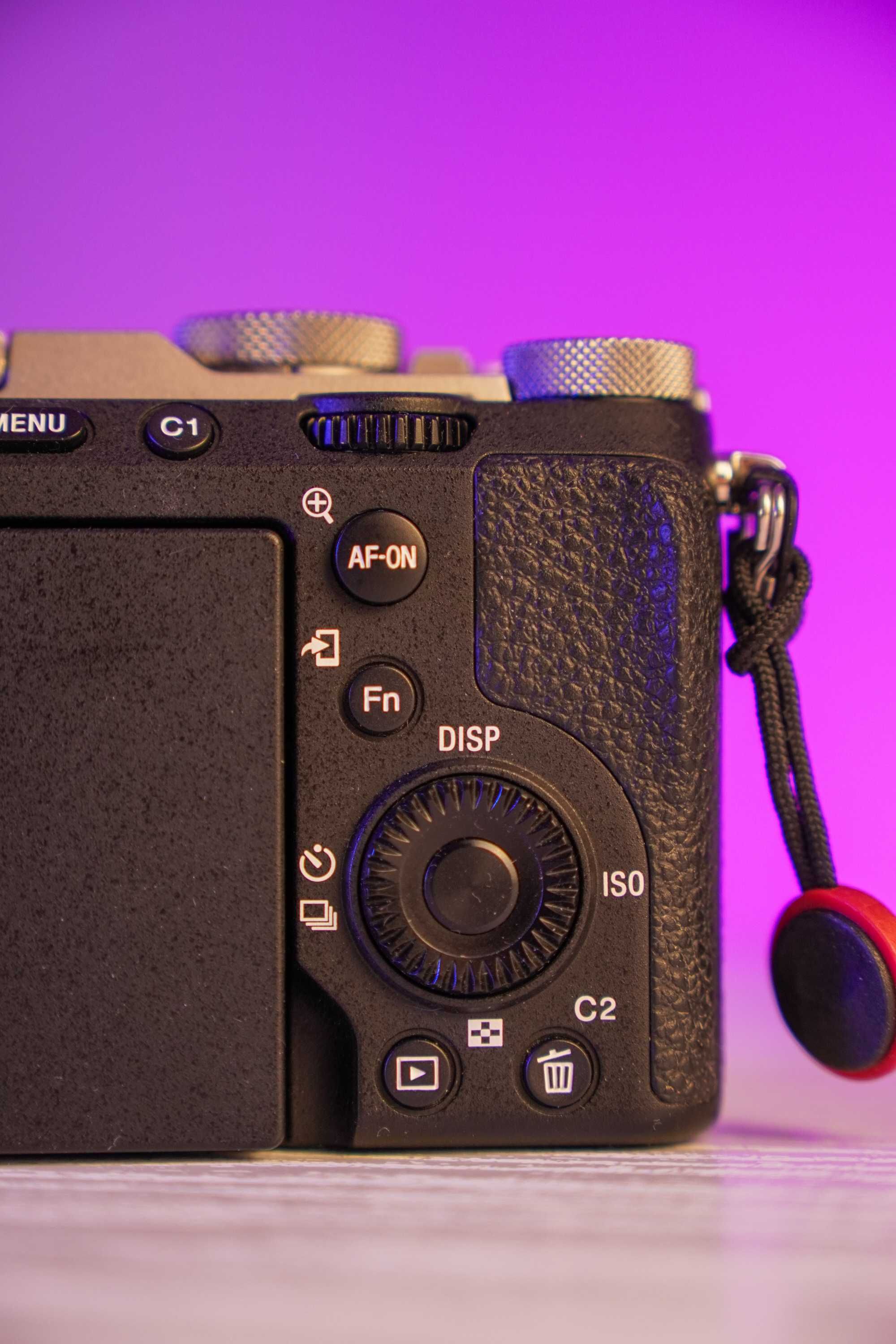 Sony A7C ii + Sony 20-70 F4 G, + ECM - w2bt