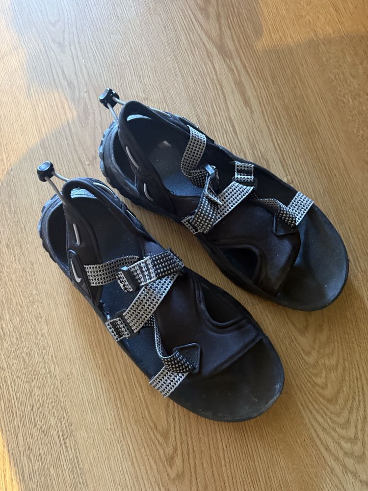 Sandalias nikie usadas uma x