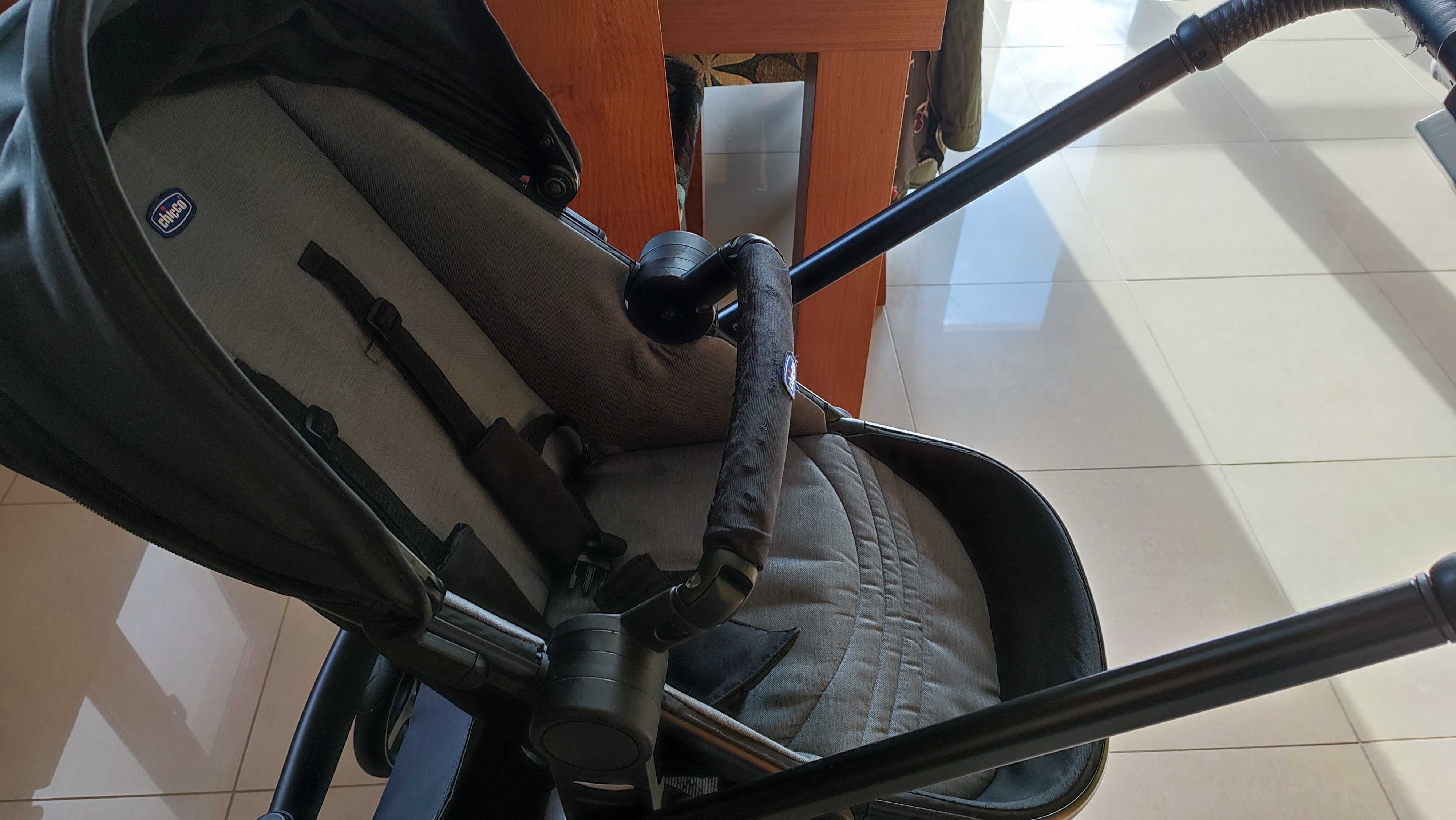 Carrinho de passeio + ovo (Duo Bets Friend Chicco)