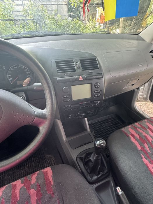 Продам машину Seat cordoba 2001