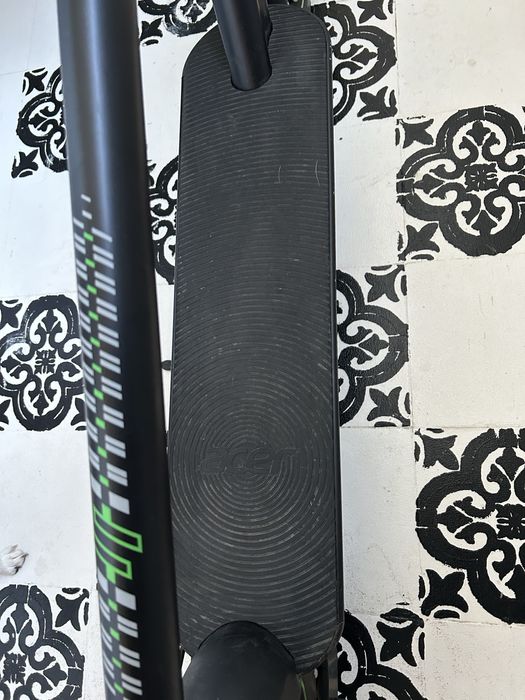 б/в електросамокат Acer Scooter 5 AES015 Black.