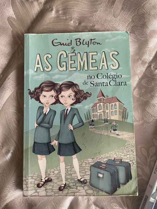 3 livros as Gémeas e os desastres de Sofia