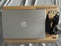 Laptop HP srebny