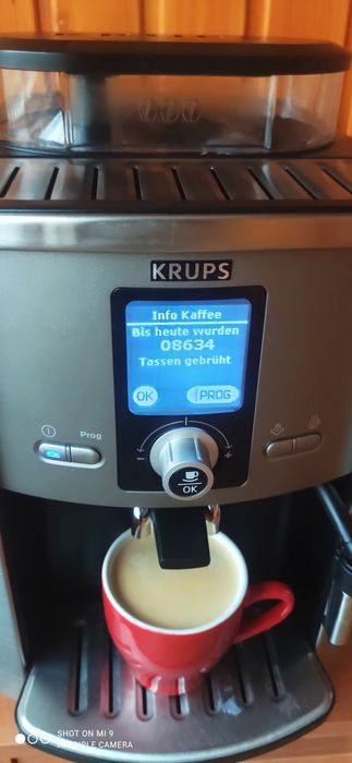 Кавомашина/кавоварка/кофемашина Krups EA 8050 з Німеччини ідеал