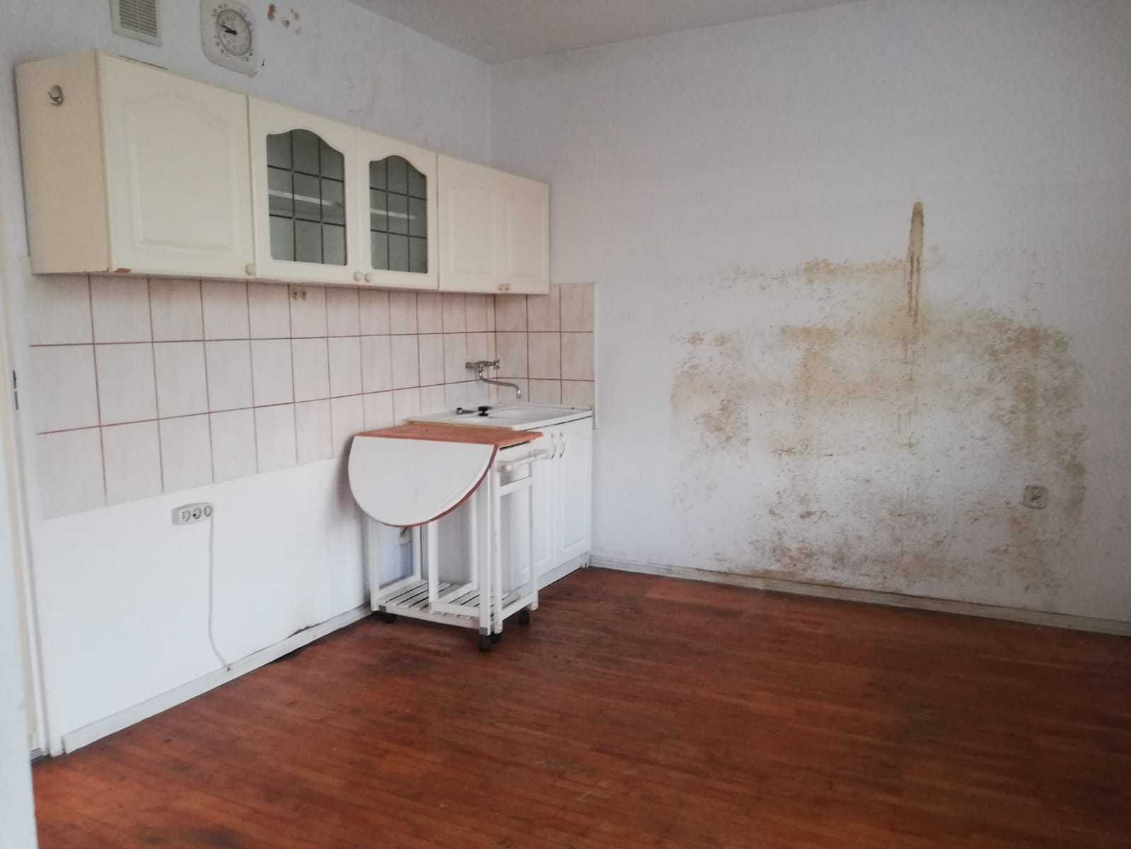 SPRZEDAM MIESZKANIE Z OGRÓDKIEM, II piętro 50,86m2, ul. Sienkiewicza