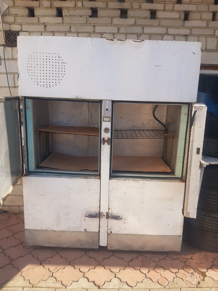 Продам холодильник