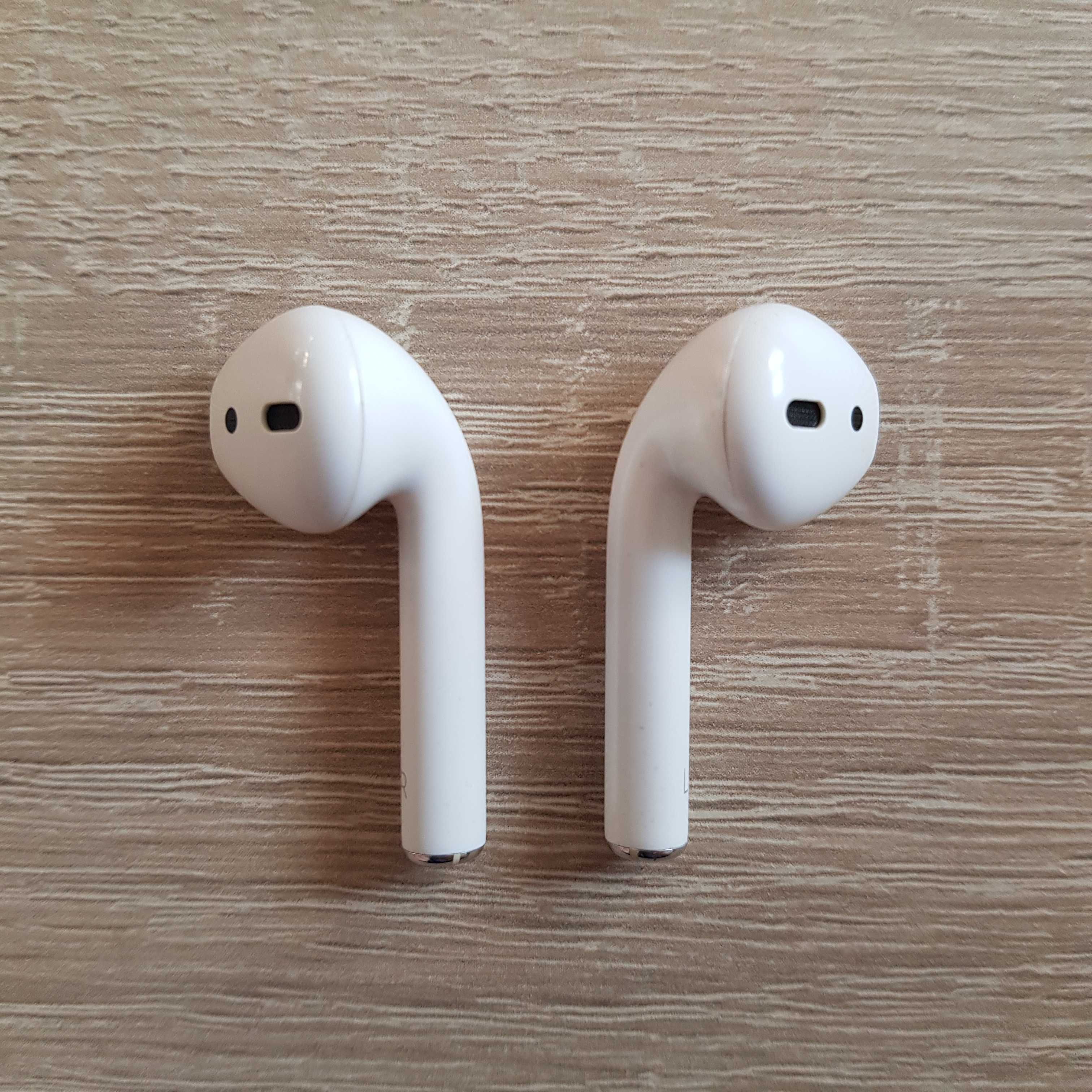 Apple - AirPods 2. generacji