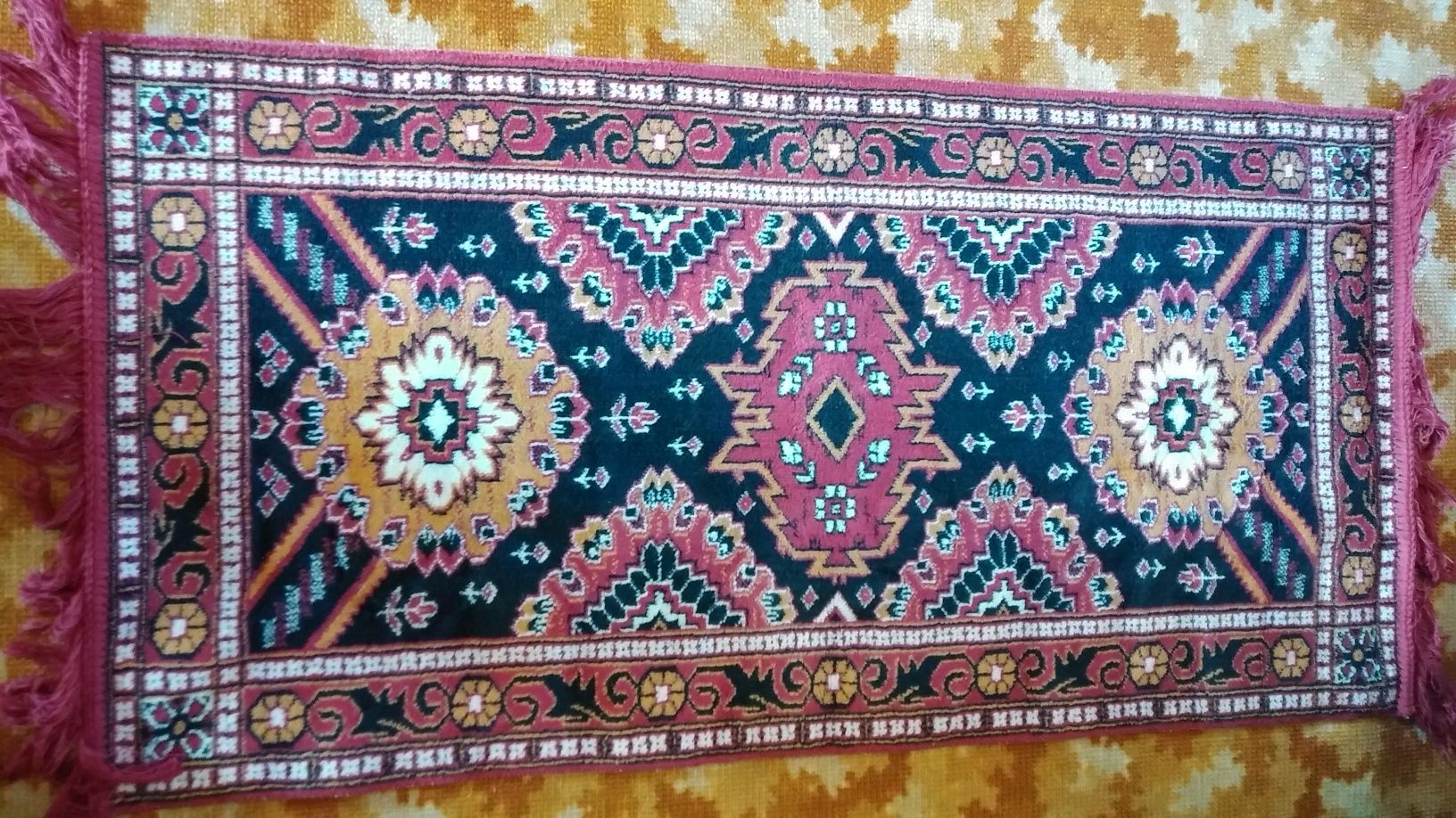Dywan polskiej produkcji kowary