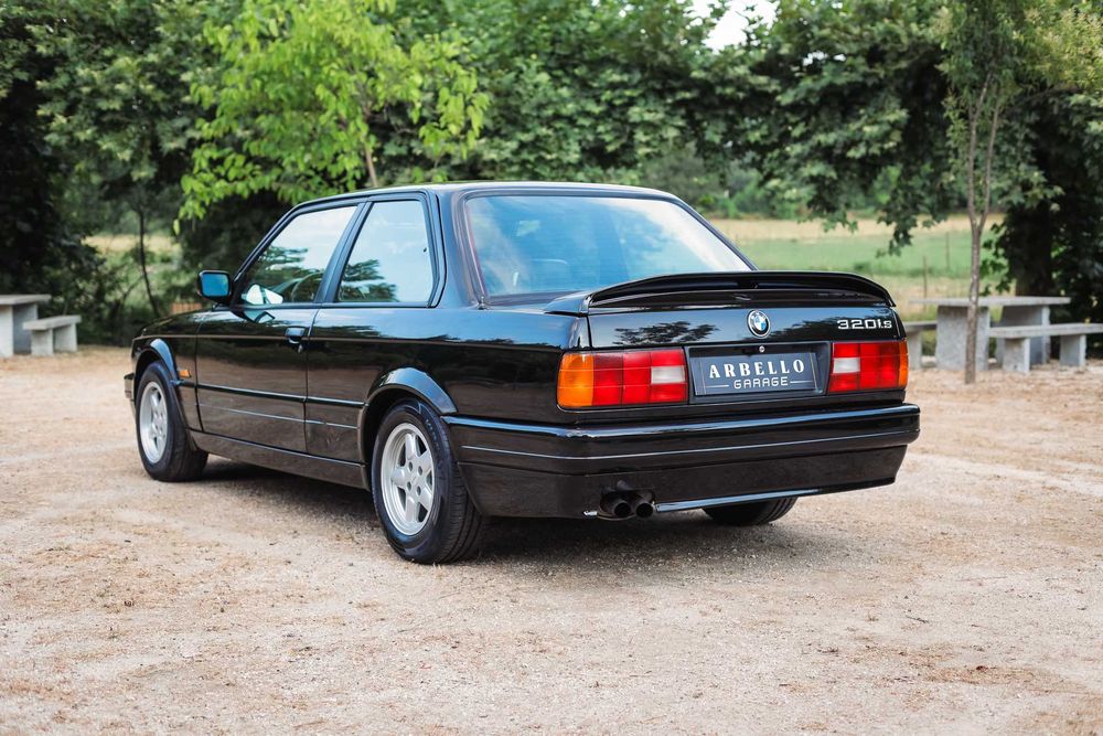 BMW E30 320IS unicórnio e clássico da BMW