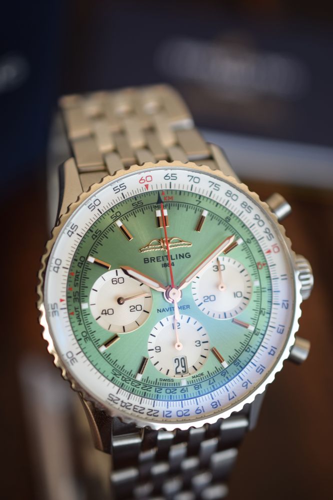 Breitling Navitimer B01 Chronograph - Full Set